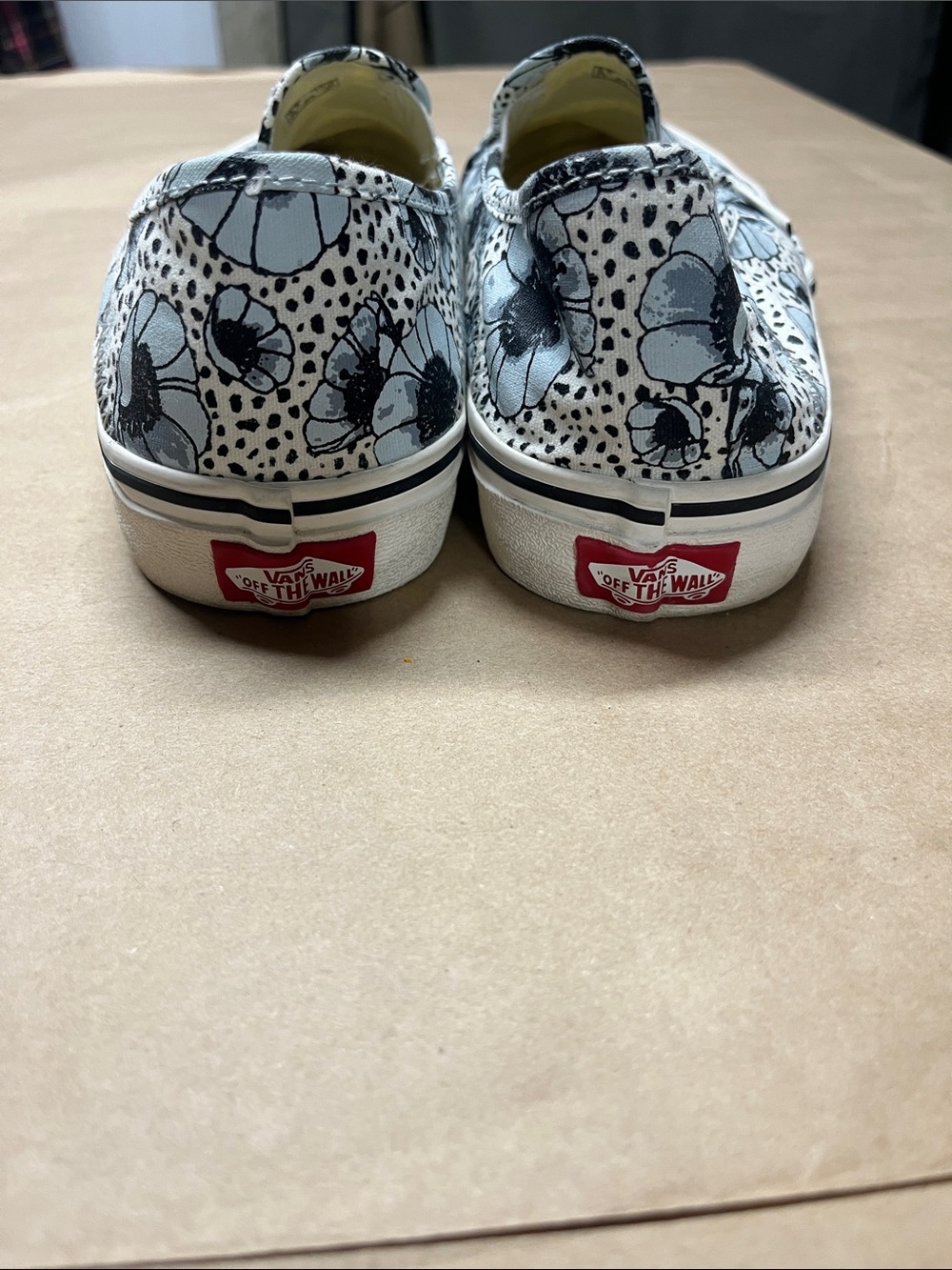 Vans Slip-On Sneakers White Black Light Blue Poppy Floral Women 10 - Picture 3 of 6